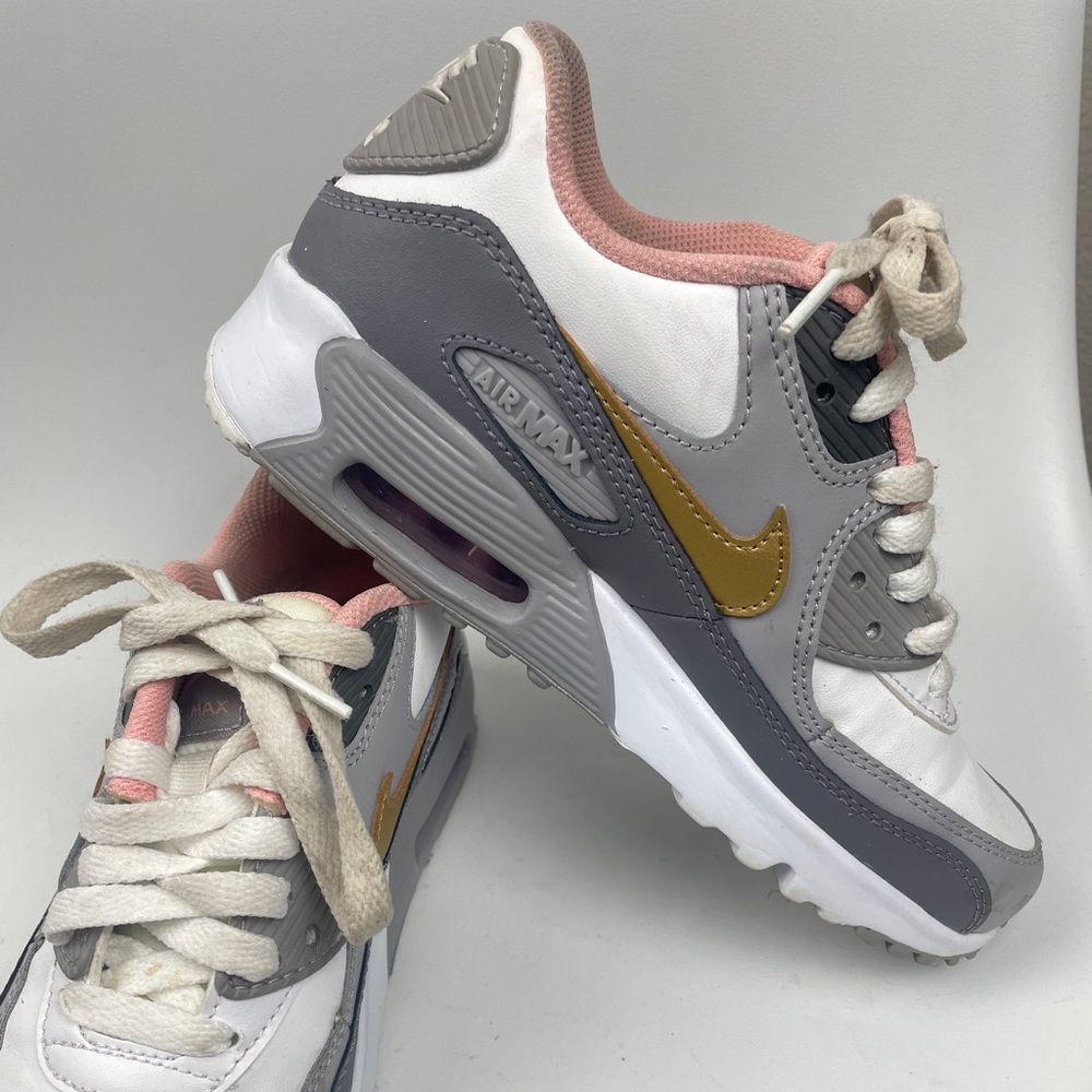 ✅ NIKE Airmax Beautiful Used condition ALL OFFERS ACCEPTED !